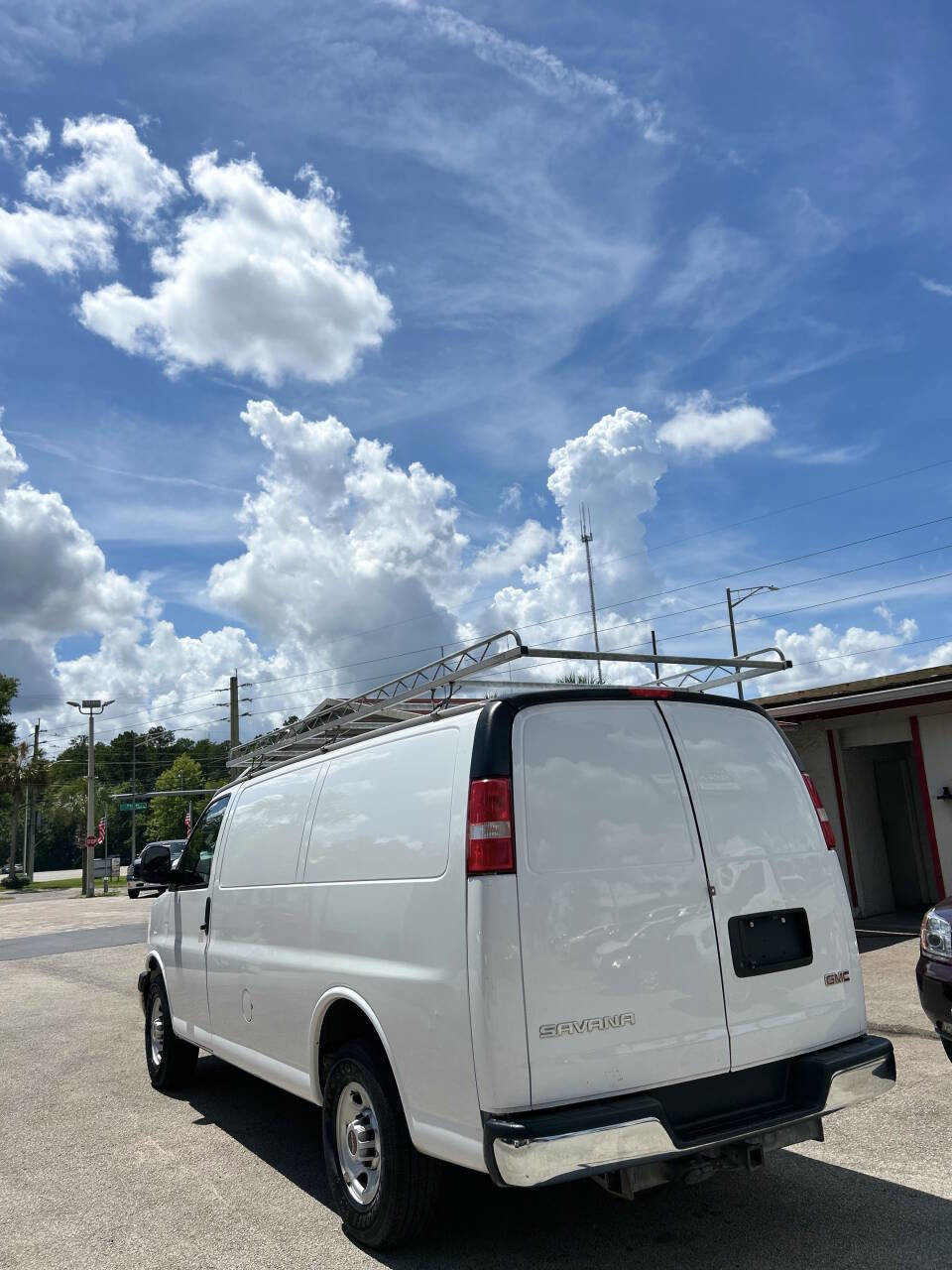 Used 2019 GMC Savana 2500 w/ Driver Convenience Package RWD image 7