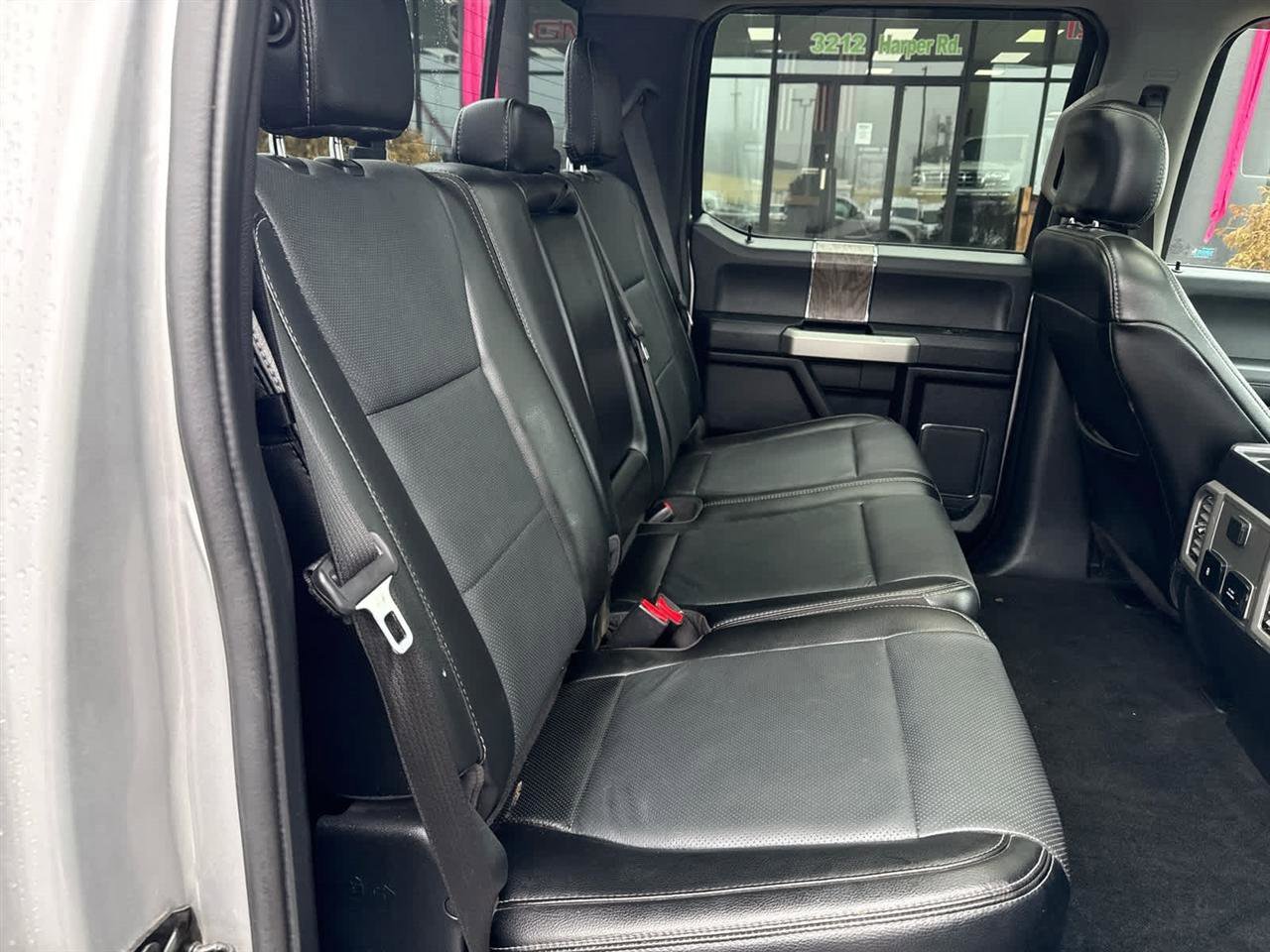 Used 2017 Ford F250 Lariat w/ Lariat Value Package image 25