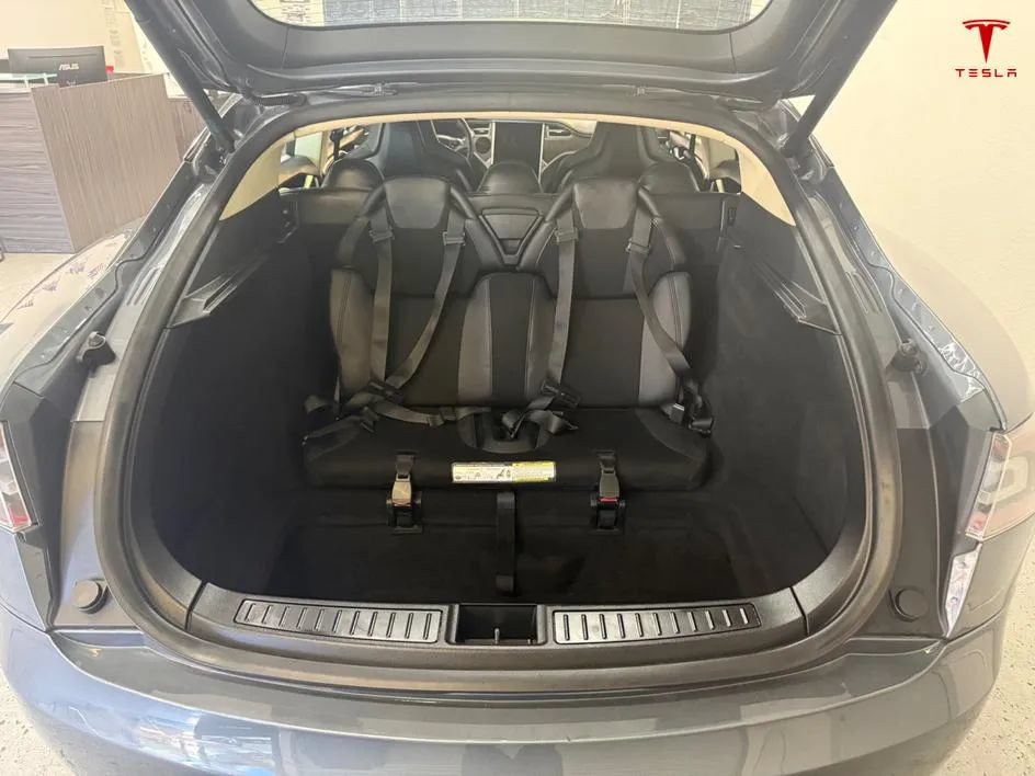 Used 2013 Tesla Model S Performance RWD image 10
