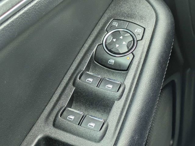 Used 2022 Ford Edge SEL w/ Convenience Package image 25