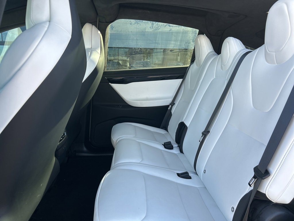 Used 2019 Tesla Model X Long Range image 14