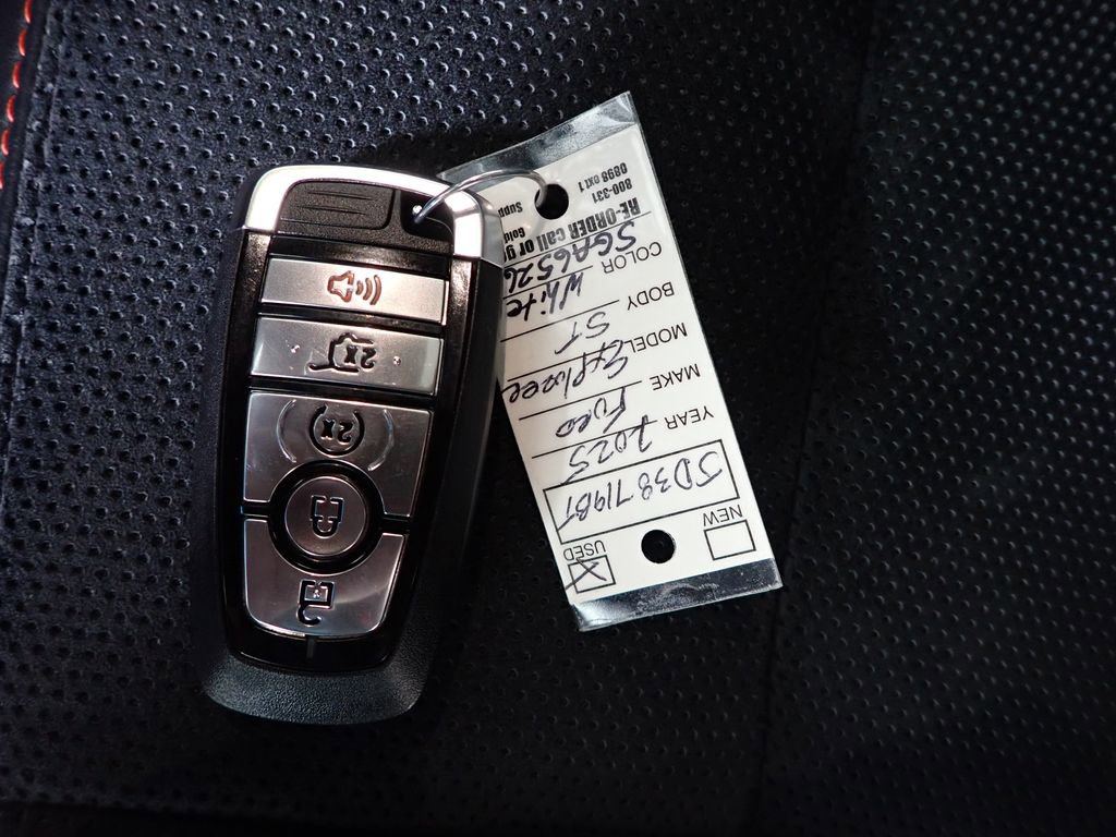 Used 2025 Ford Explorer ST image 50