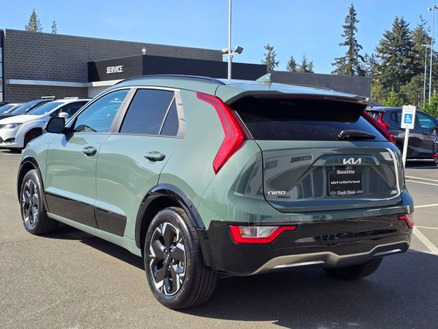 Certified 2023 Kia Niro Wind w/ Wind Preserve Package FWD image 3