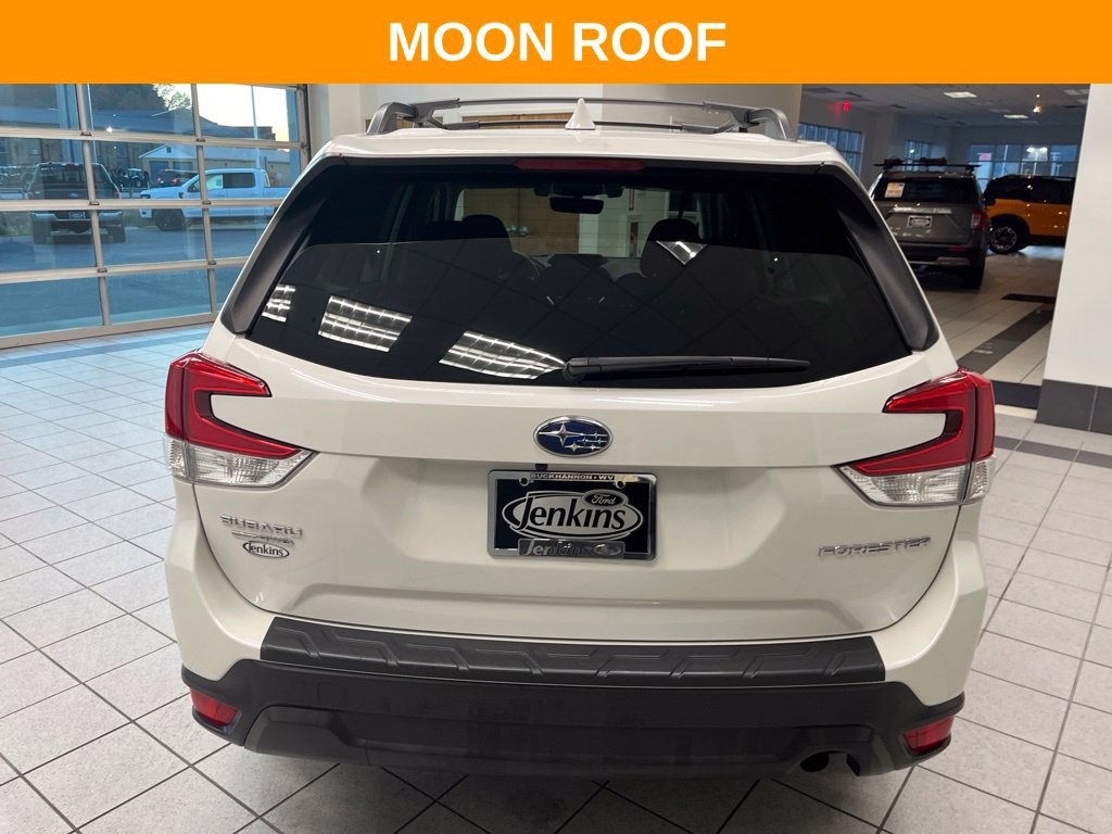 Used 2020 Subaru Forester Premium AWD/4WD image 14