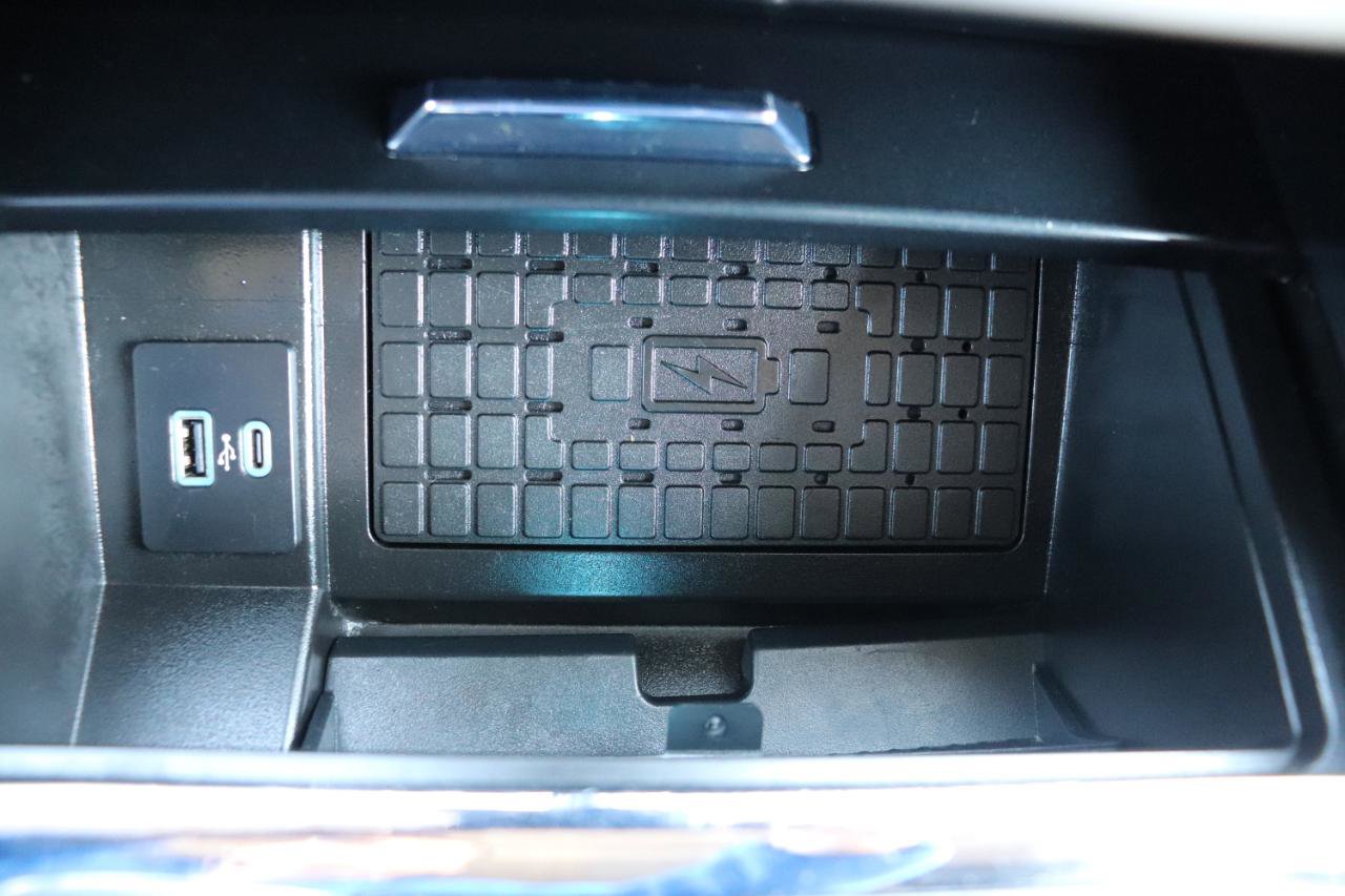 Used 2024 Ford Expedition XLT AWD/4WD image 40