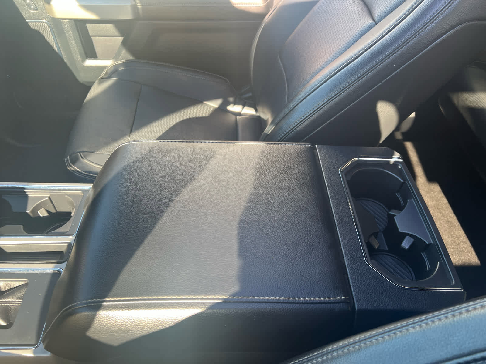 Used 2017 Ford F150 Lariat image 32