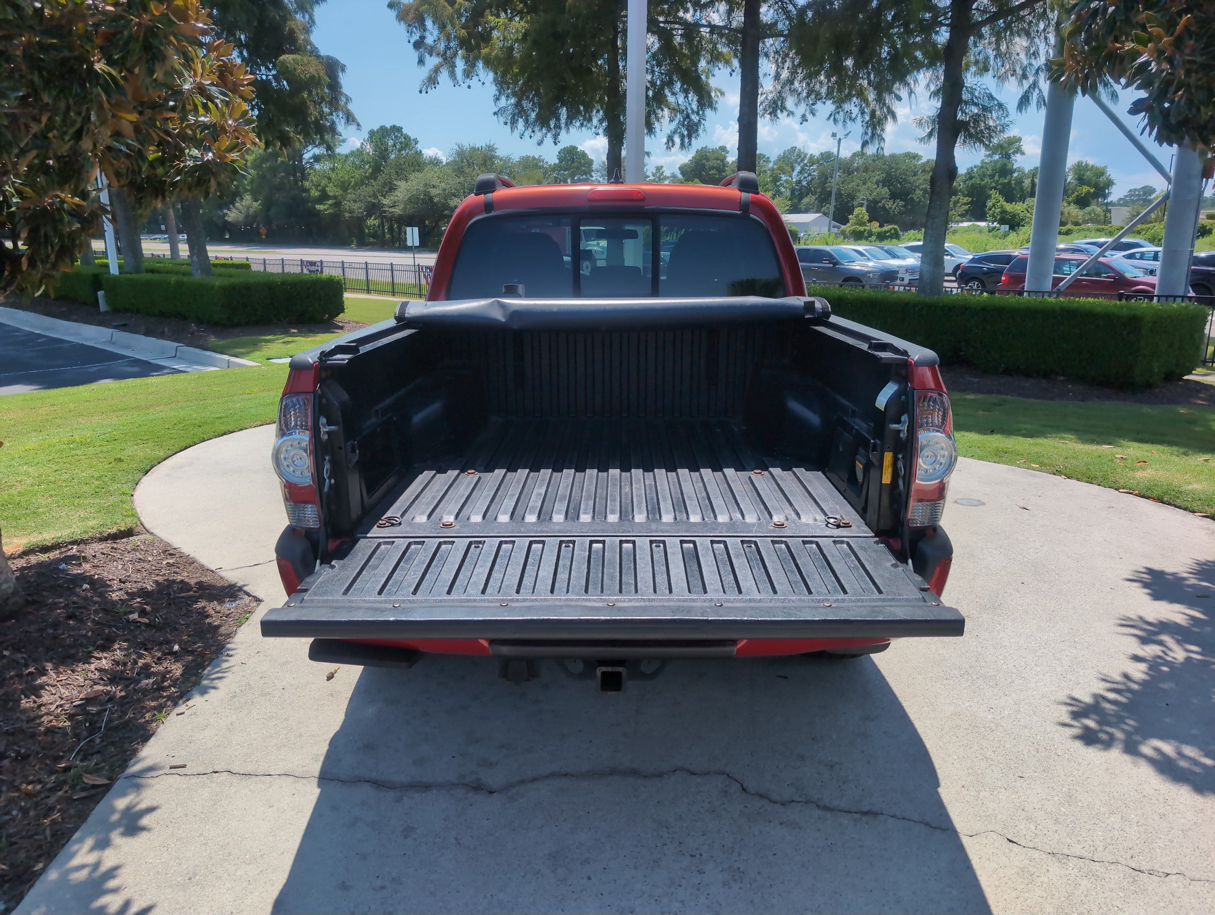 Used 2014 Toyota Tacoma 4x4 Double Cab image 30