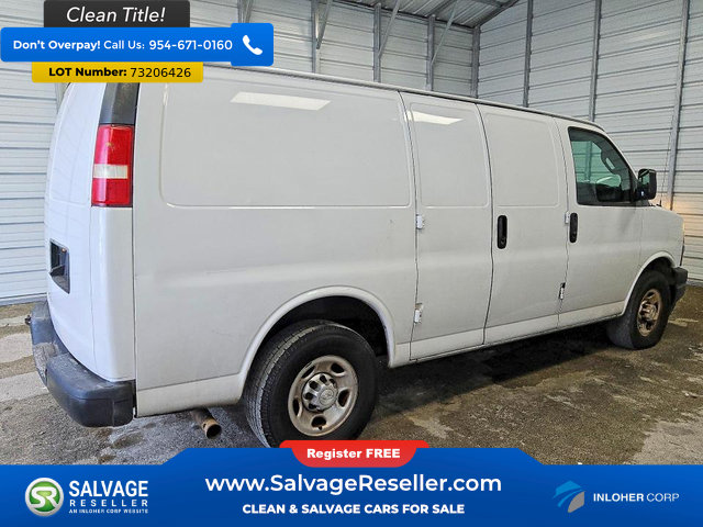 Used 2018 Chevrolet Express 2500 w/ Driver Convenience Package RWD image 4
