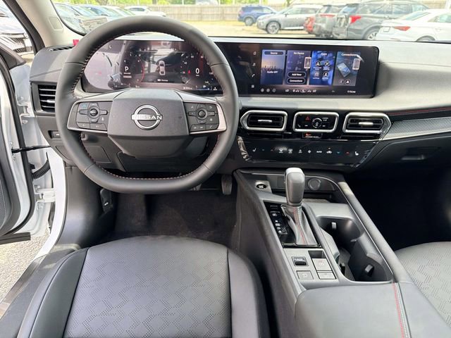 New 2026 Nissan Sentra SR w/ SR Premium Package FWD image 18