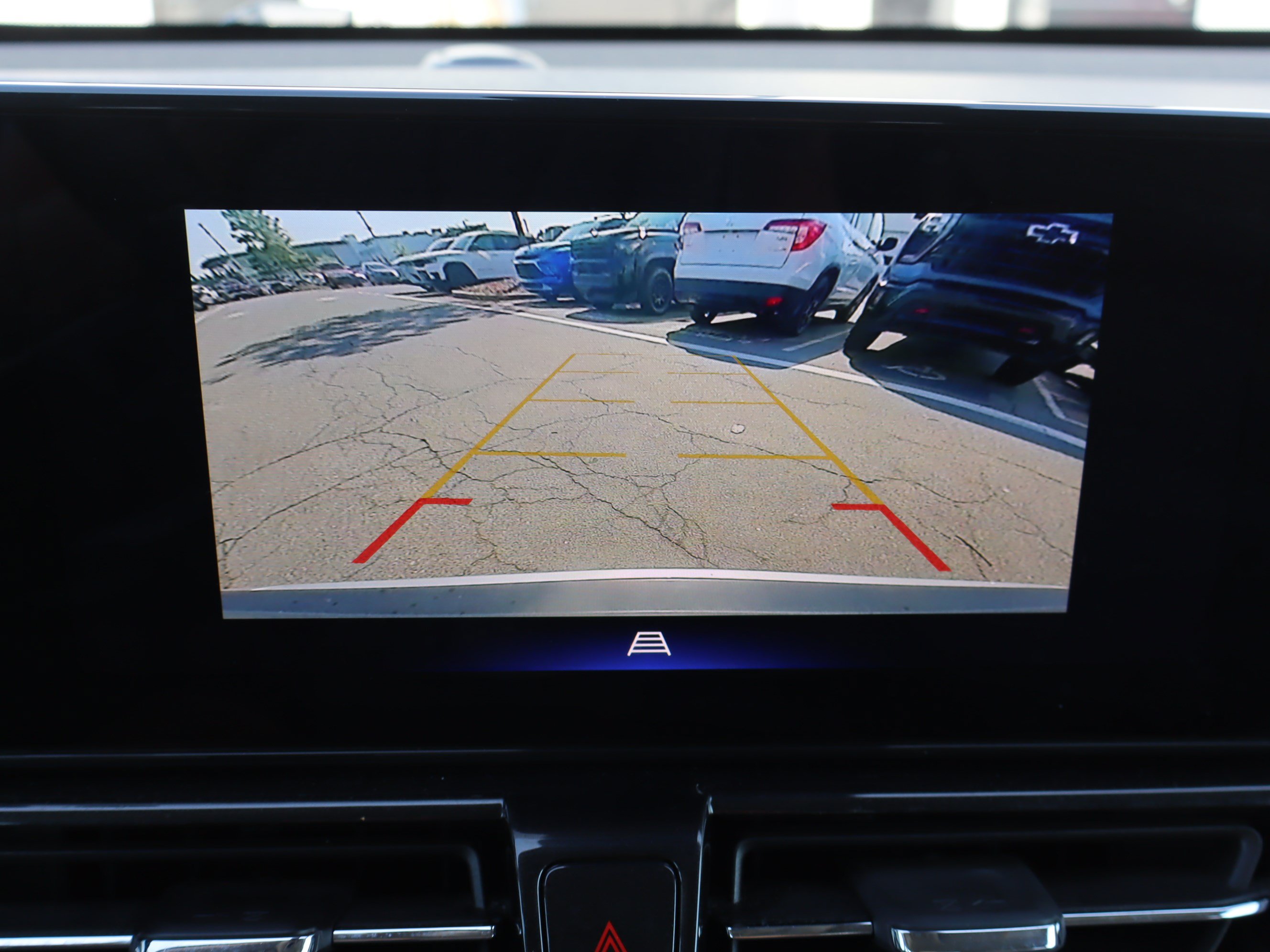 Used 2024 Chevrolet TrailBlazer LT AWD/4WD image 26