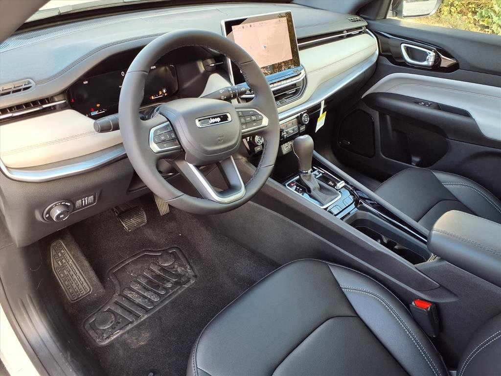 New 2026 Jeep Compass Limited image 6