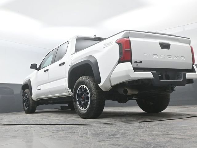 Used 2024 Toyota Tacoma TRD Off-Road image 23