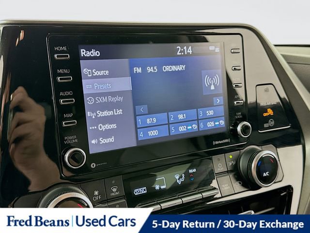 Certified 2020 Toyota Highlander L image 11