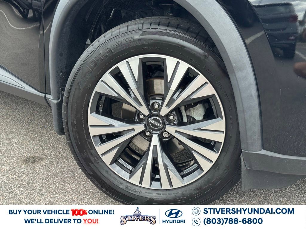 Used 2023 Nissan Rogue SV image 4