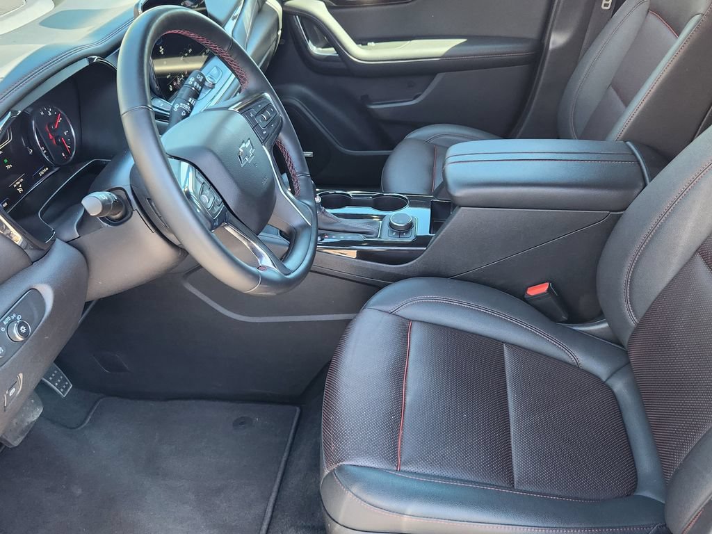 Used 2025 Chevrolet Blazer RS FWD image 13