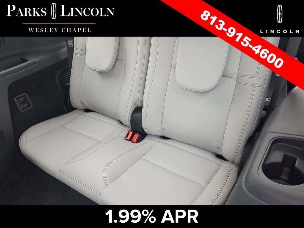 Certified 2025 Lincoln Aviator Reserve RWD image 16