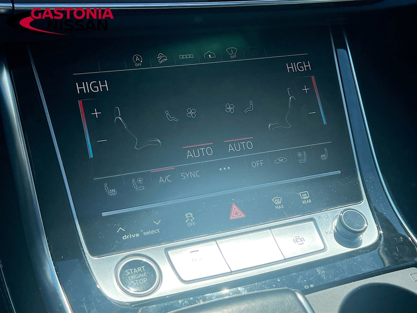 Used 2022 Audi Q8 Prestige image 21