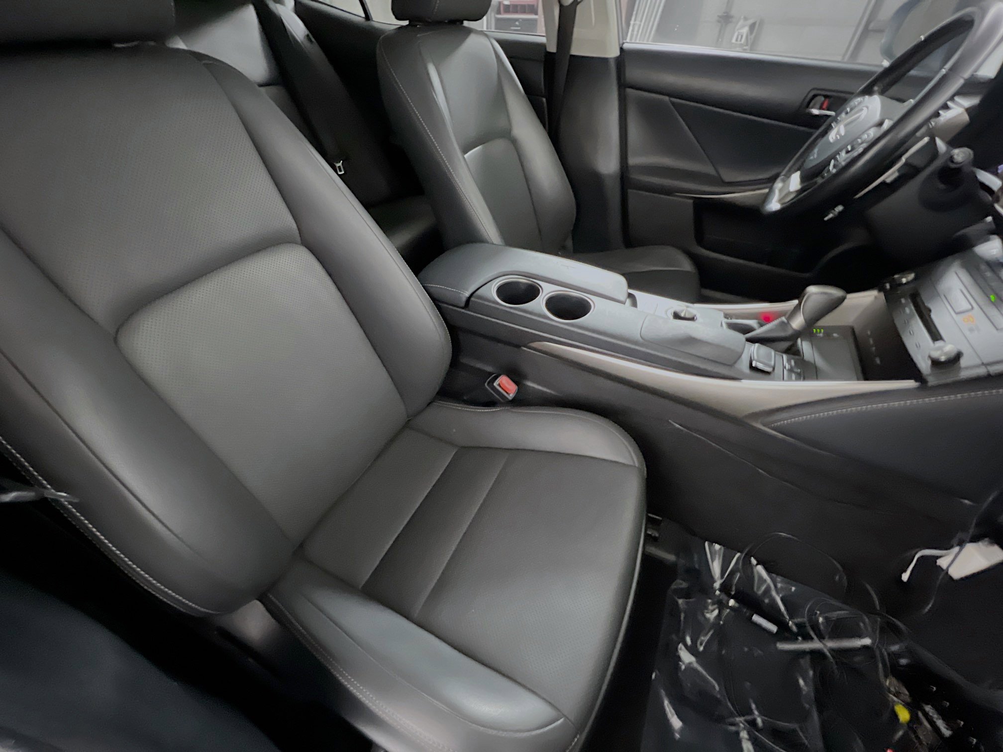 Used 2016 Lexus IS 200t w/ Navigation System Package image 31