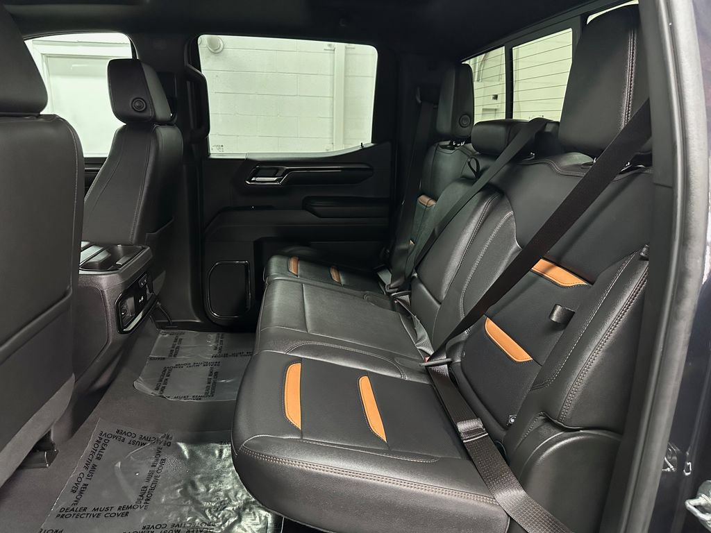 Used 2024 GMC Sierra 1500 AT4 w/ Technology Package AWD/4WD image 22