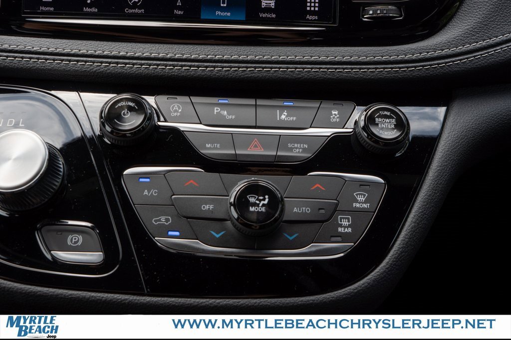 New 2026 Chrysler Pacifica Select image 23