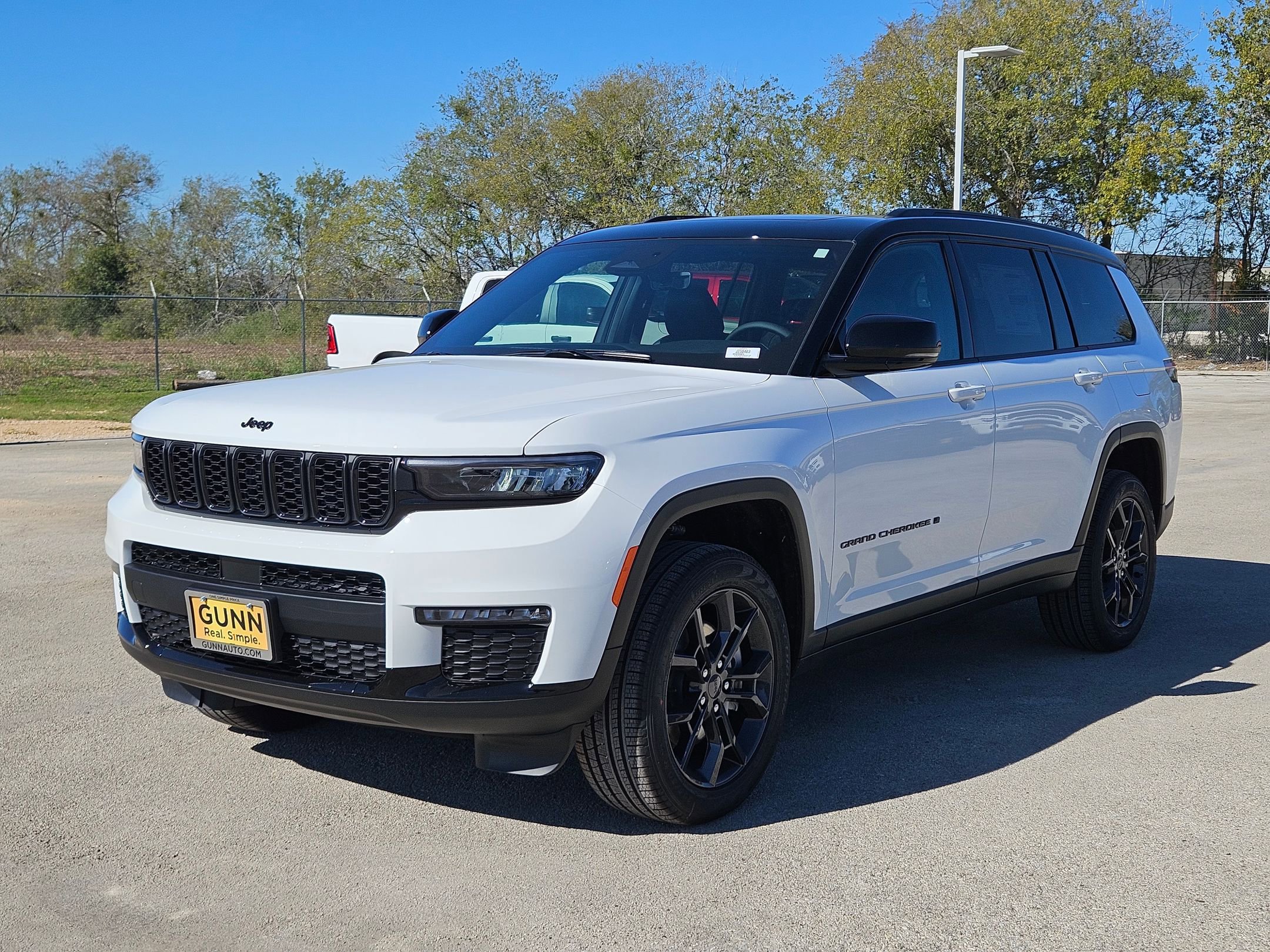 New 2025 Jeep Grand Cherokee L Limited image 7