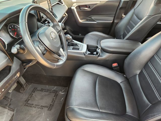 Used 2019 Toyota RAV4 XLE Premium image 9