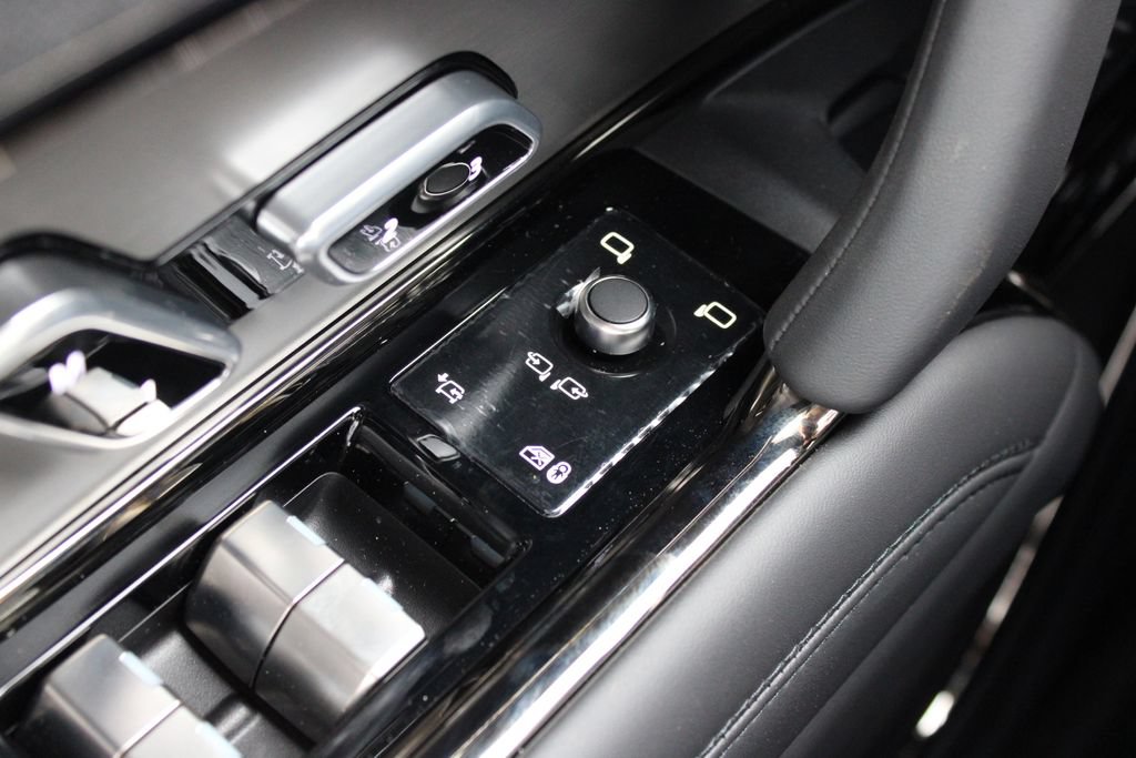 New 2026 Land Rover Range Rover Sport Dynamic SE AWD/4WD image 34