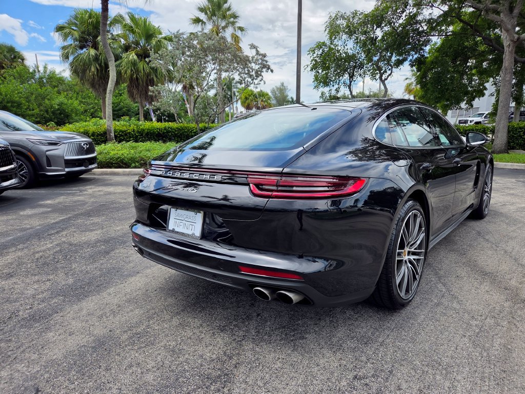 Used 2018 Porsche Panamera 4S AWD/4WD image 11
