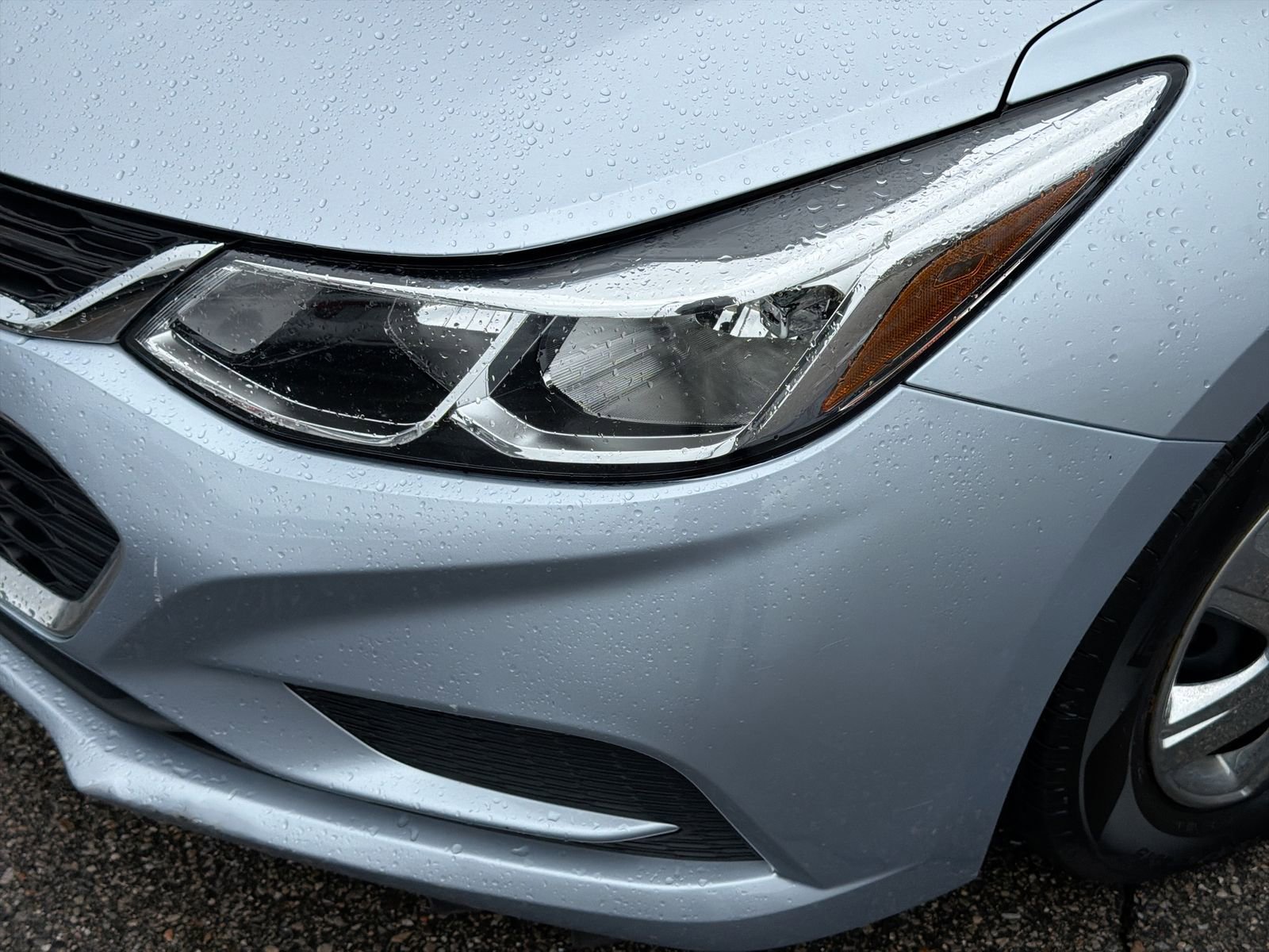 Used 2017 Chevrolet Cruze LS FWD image 14