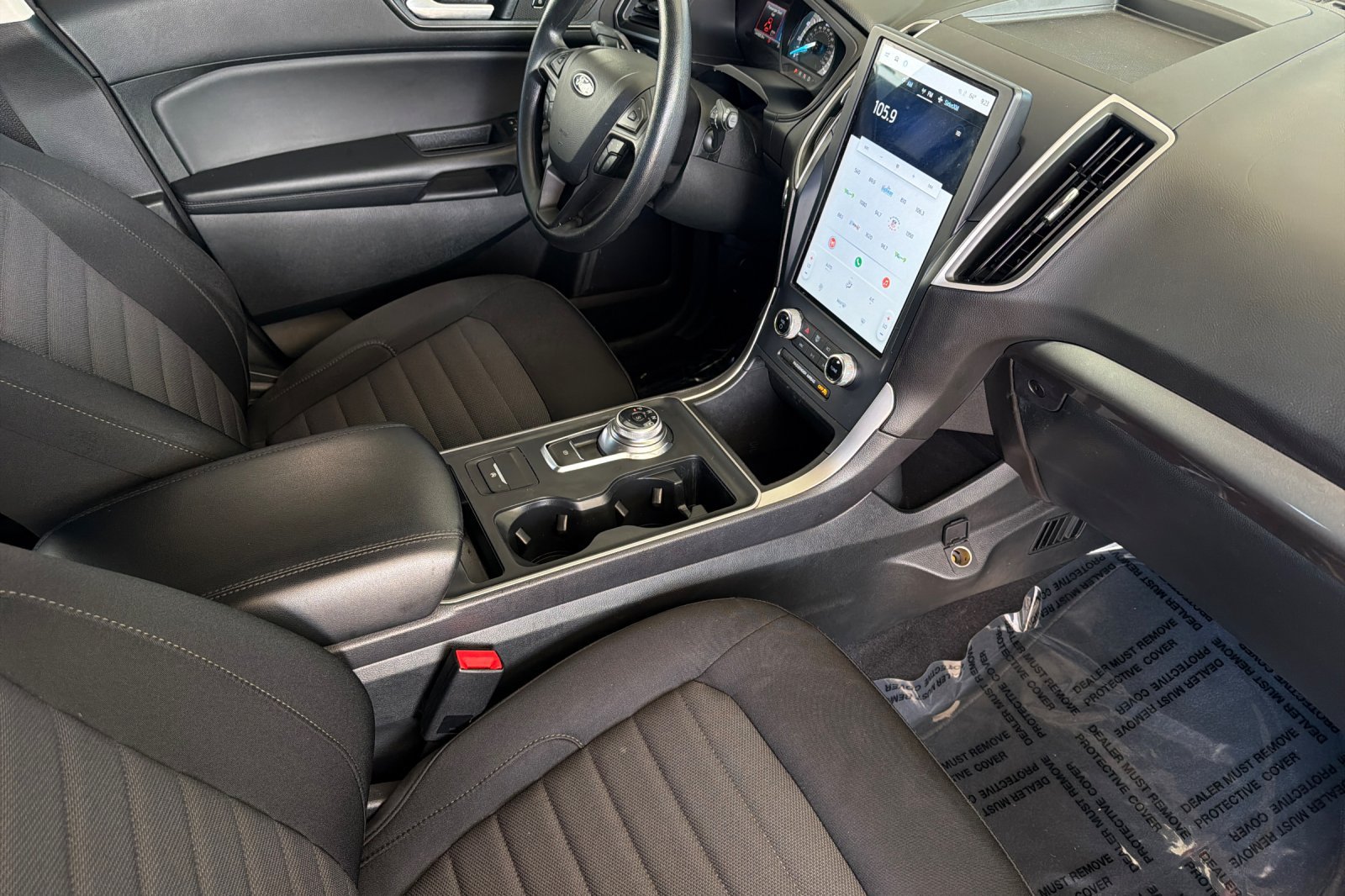 Used 2022 Ford Edge SE w/ Black Appearance Package AWD/4WD image 17