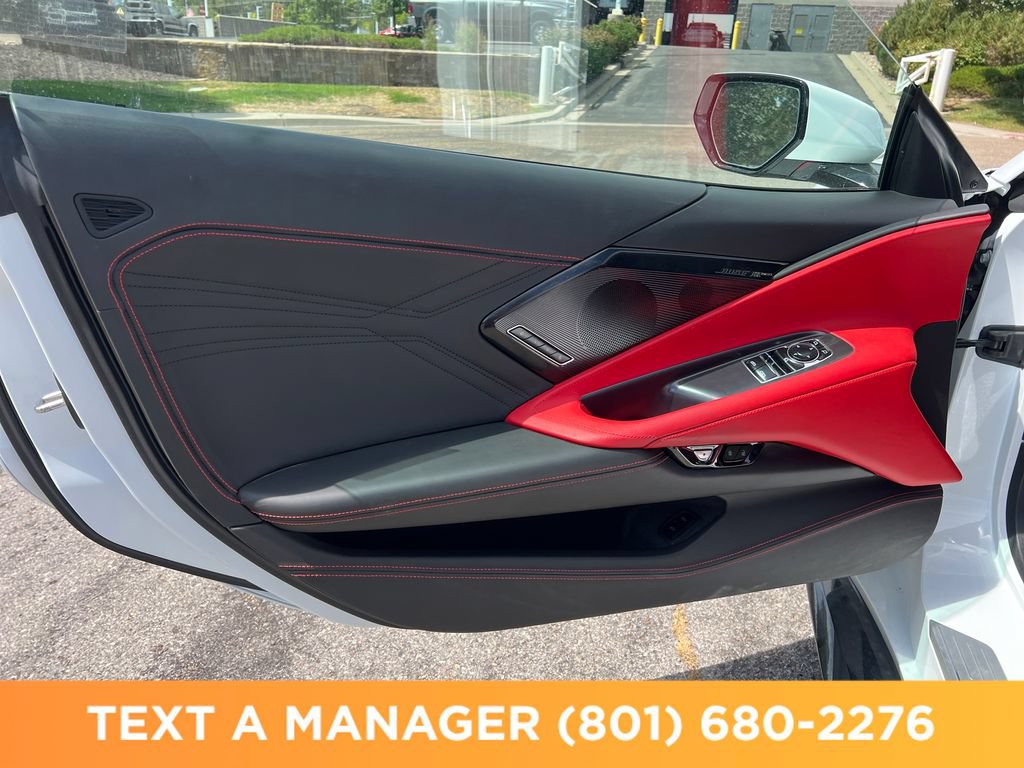 Used 2025 Chevrolet Corvette E-Ray w/ Stealth Interior Trim Package AWD/4WD image 12