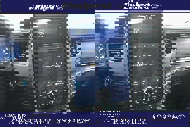 Used 2024 Ford Expedition Platinum image 17