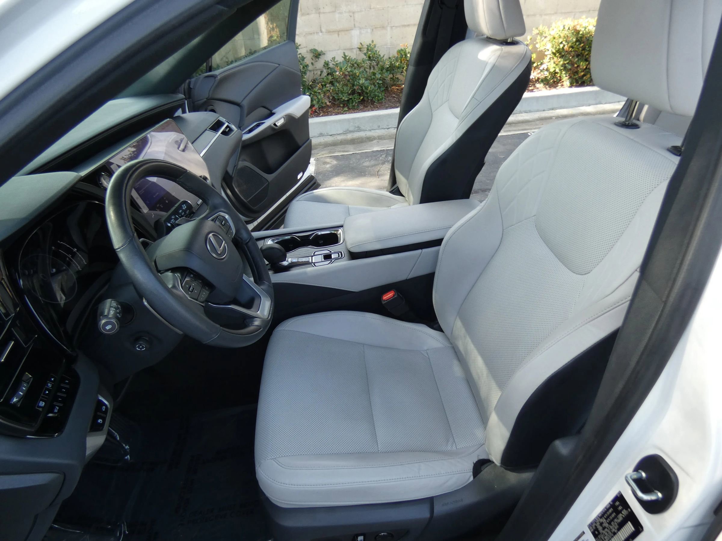 Used 2023 Lexus RX 350 Premium w/ Accessory Package (Z1) image 55