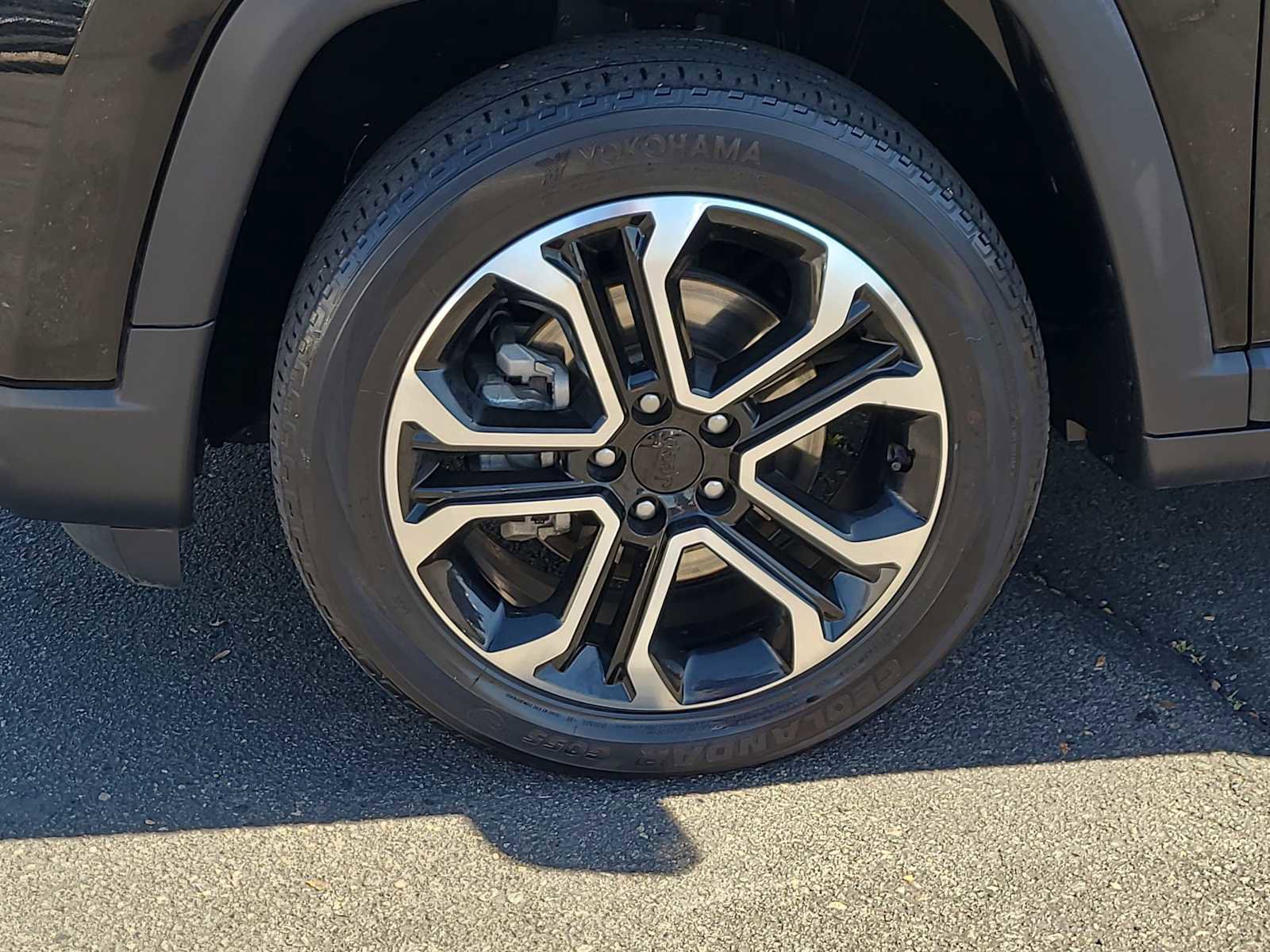 Used 2022 Jeep Compass Limited image 16