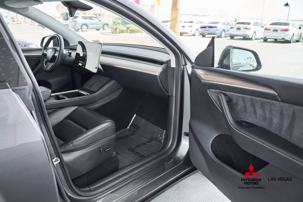 Used 2023 Tesla Model Y Long Range AWD/4WD image 10