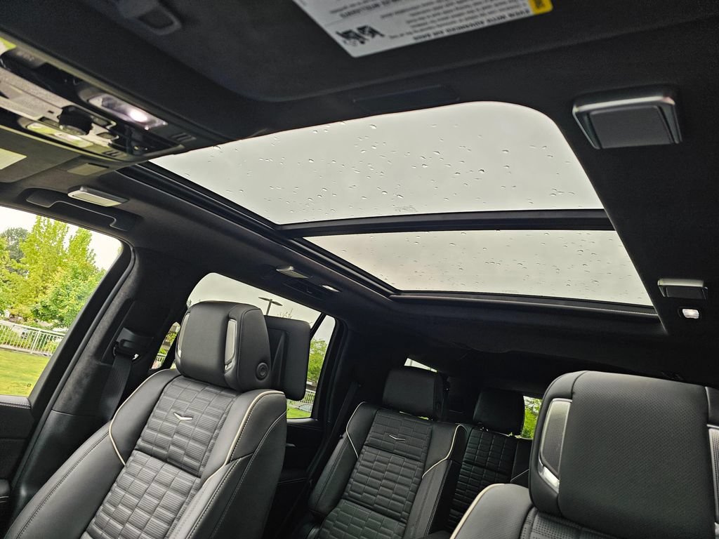 New 2026 Cadillac Escalade Platinum Sport AWD/4WD image 24