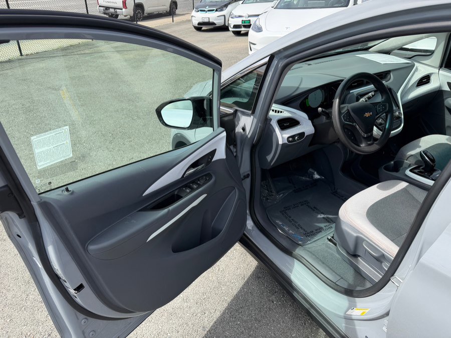 Used 2021 Chevrolet Bolt LT image 9