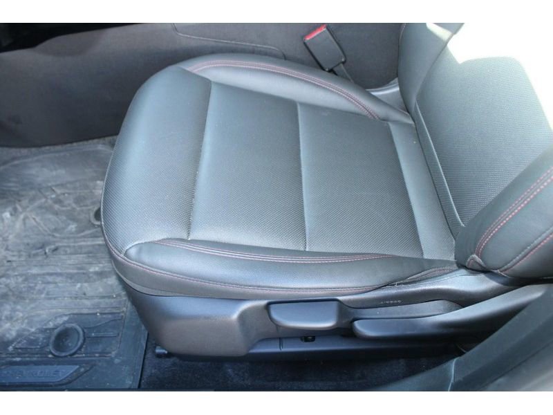 Used 2024 Chevrolet Trax RS w/ Sunroof Package image 19