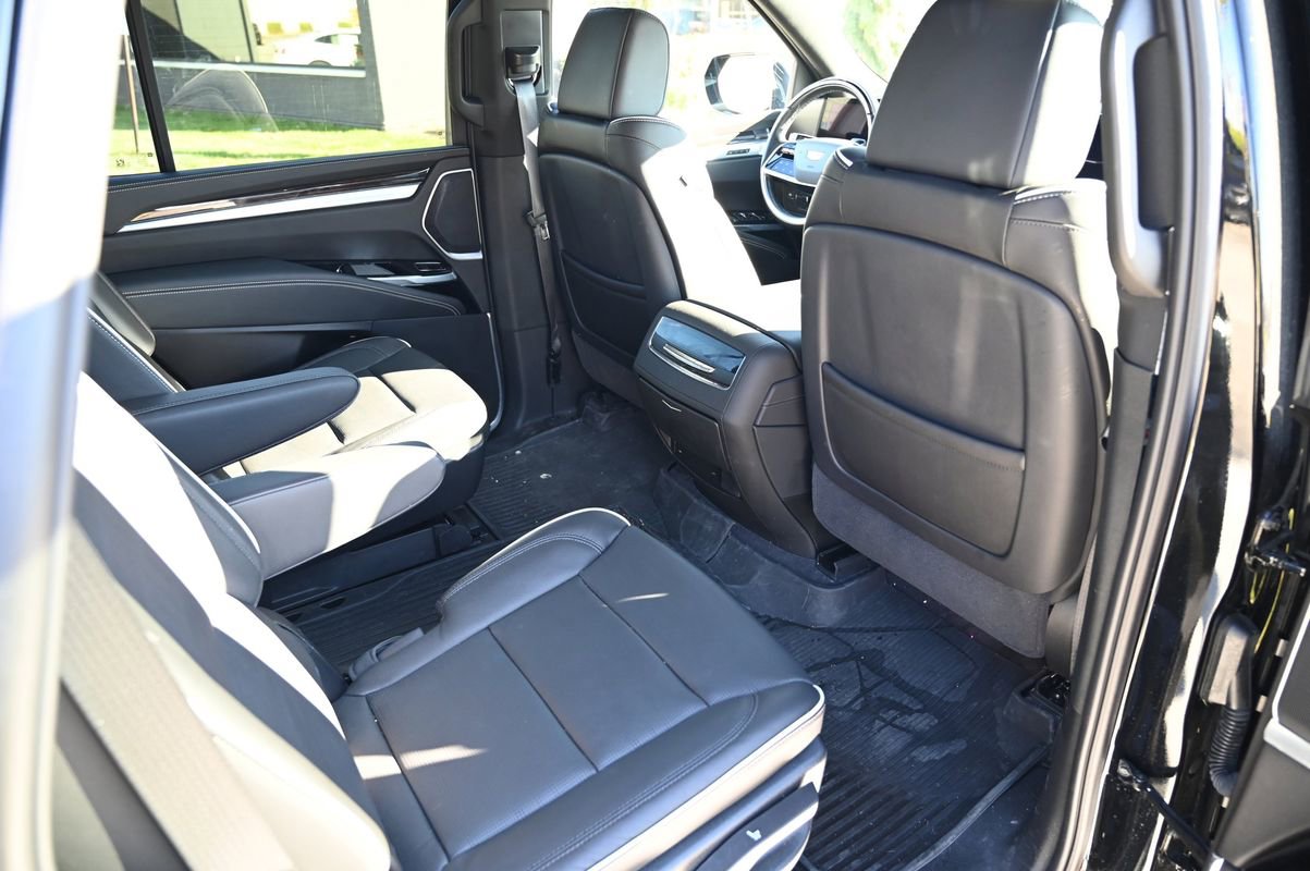 Used 2025 Cadillac Escalade Premium Luxury w/ LPO, Floor Liner Package image 49