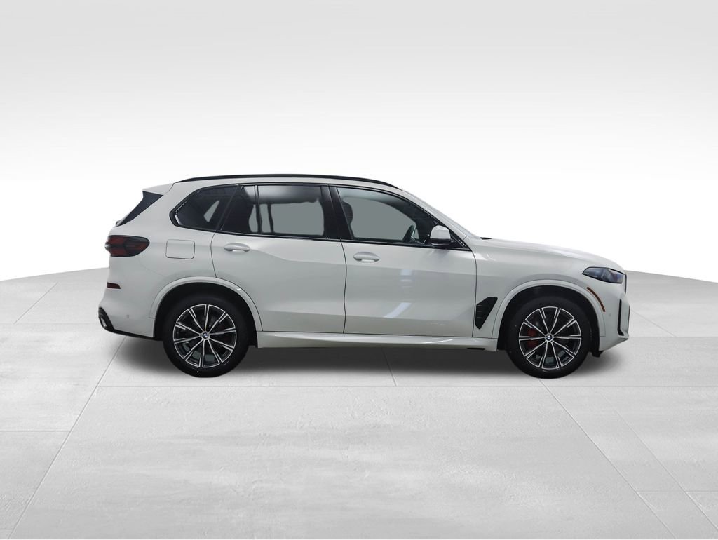 New 2026 BMW X5 xDrive40i w/ M Sport Package image 6