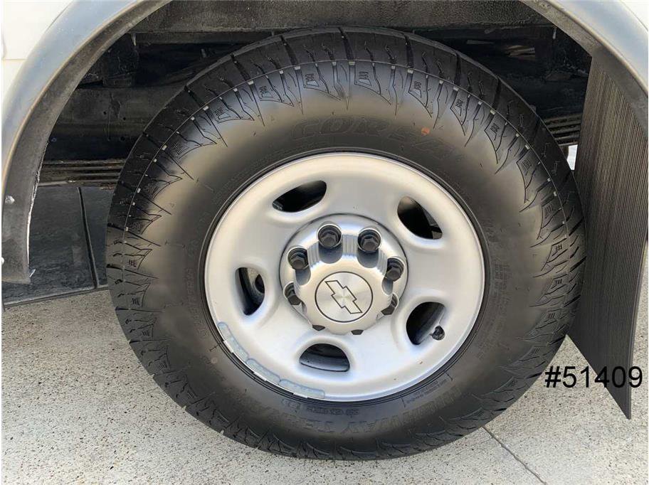 Used 2015 Chevrolet Express 3500 w/ School Bus Package image 21