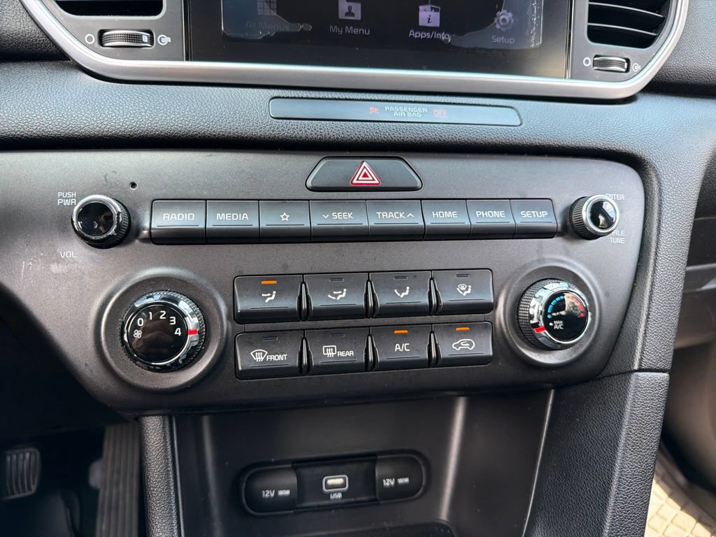 Used 2020 Kia Sportage LX FWD image 11