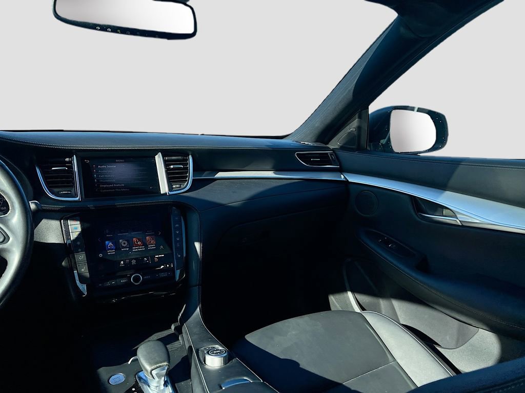 Used 2021 INFINITI QX50 Luxe w/ Appearance Package image 25