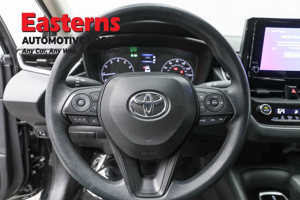 Used 2023 Toyota Corolla LE w/ LE Convenience Package image 10
