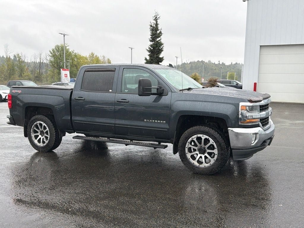 Used 2017 Chevrolet Silverado 1500 LT w/ All Star Edition AWD/4WD image 3