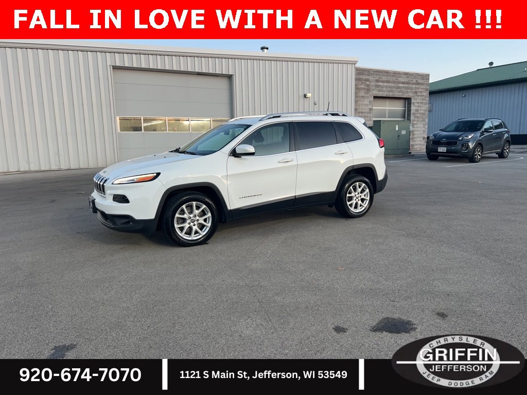 Used 2017 Jeep Cherokee Latitude w/ Cold Weather Group image 1