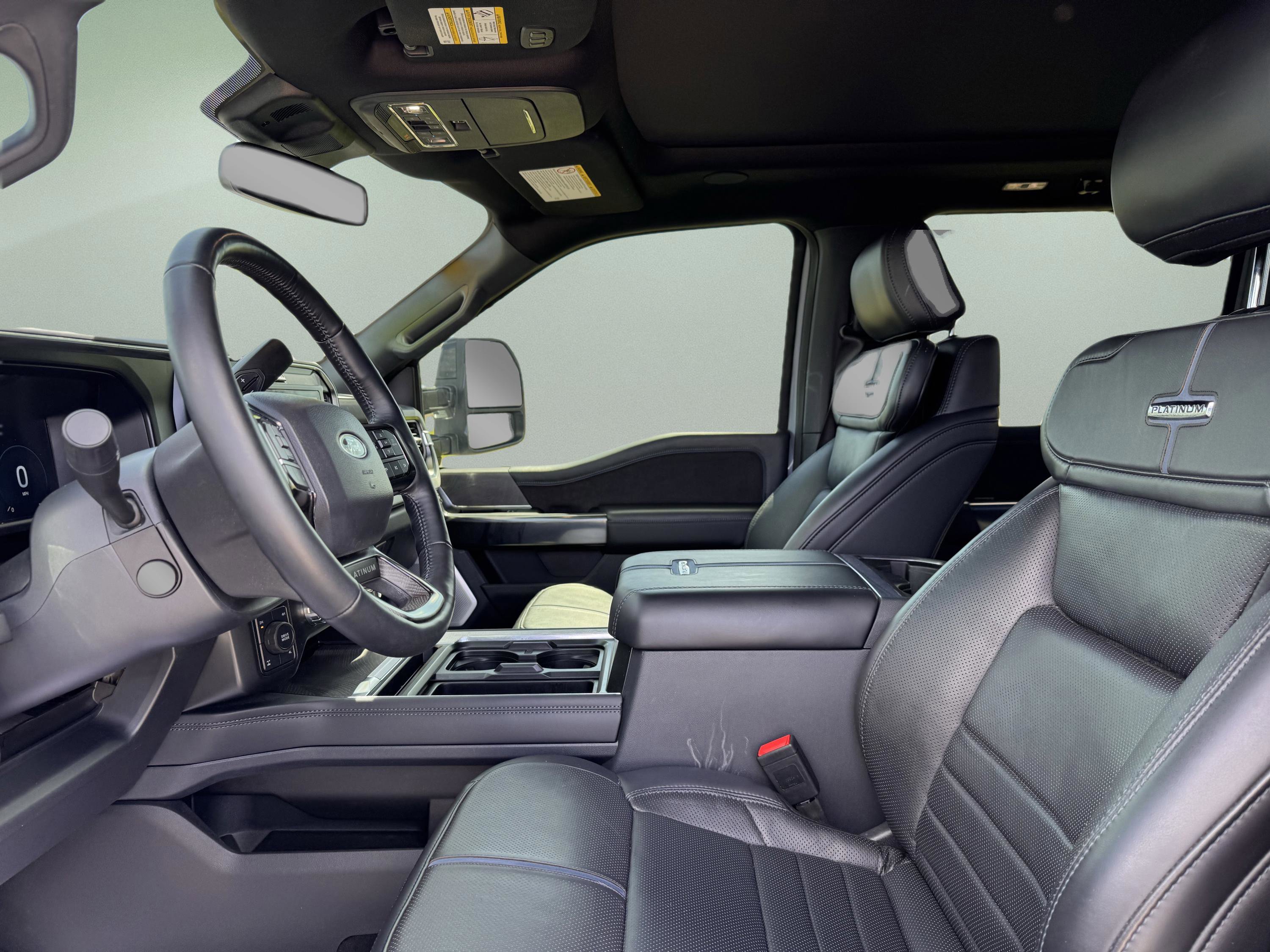 Used 2025 Ford F350 Platinum image 13