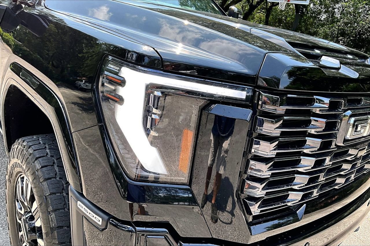 Used 2025 GMC Sierra 2500 Denali Ultimate AWD/4WD image 33