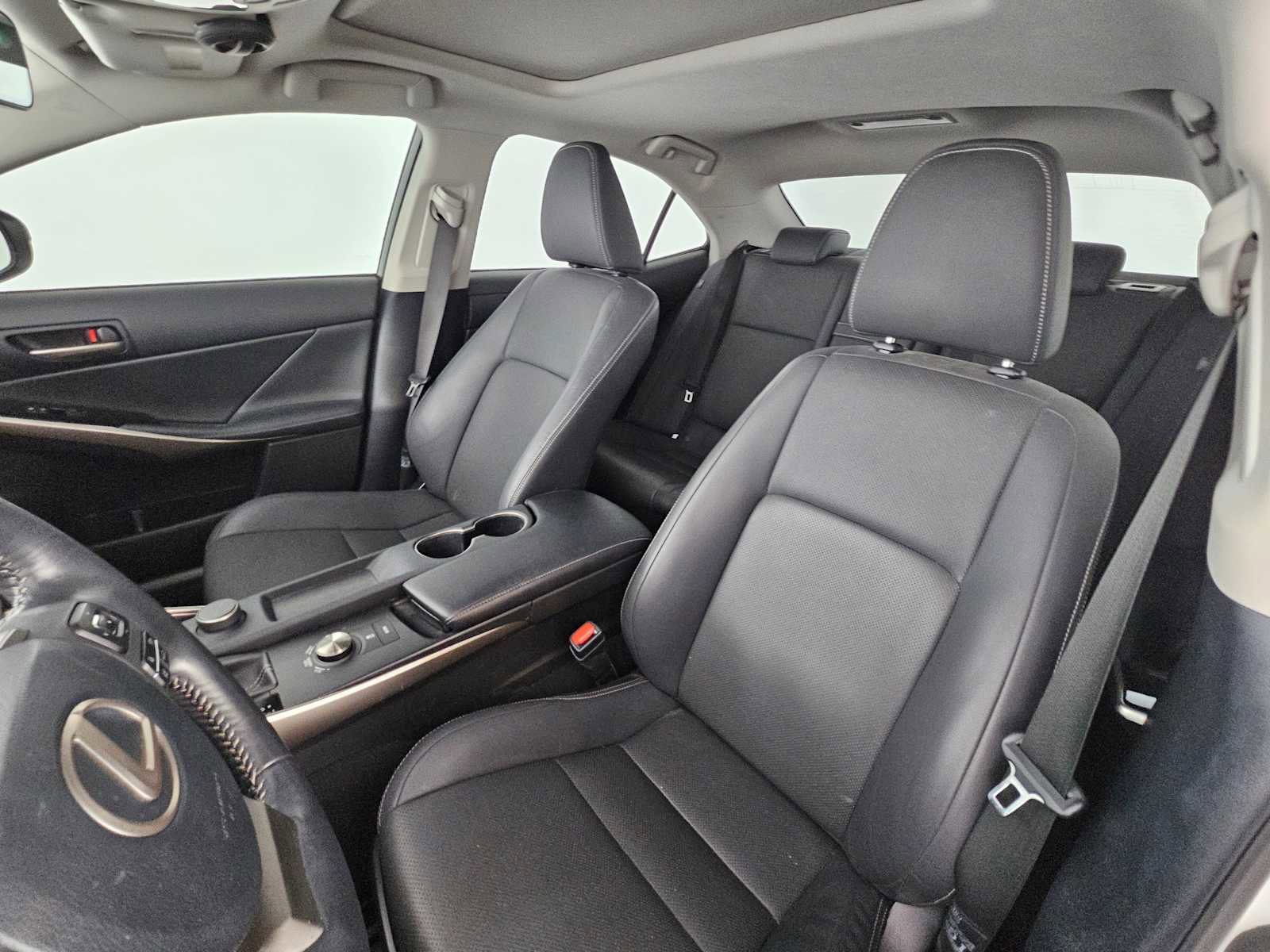 Used 2019 Lexus IS 300 image 21