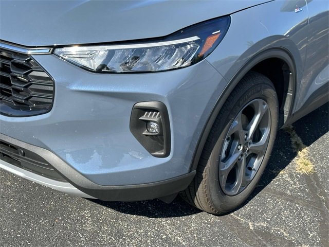 New 2025 Ford Escape ST-Line Select w/ Tech Pack #2 image 8